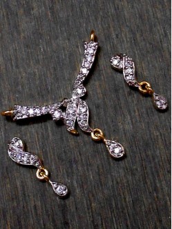 CZ Pendant With Earrings